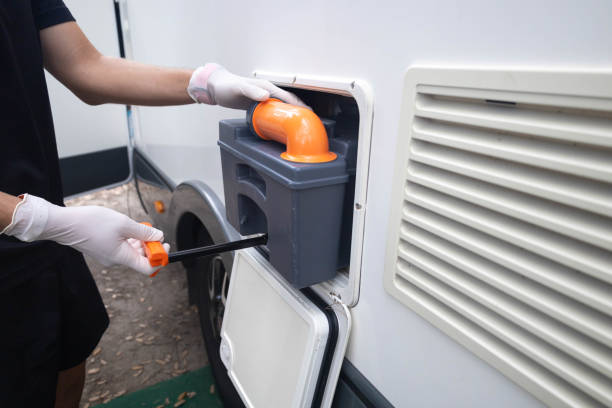 Portable Toilet Options We Offer in Goulding, FL